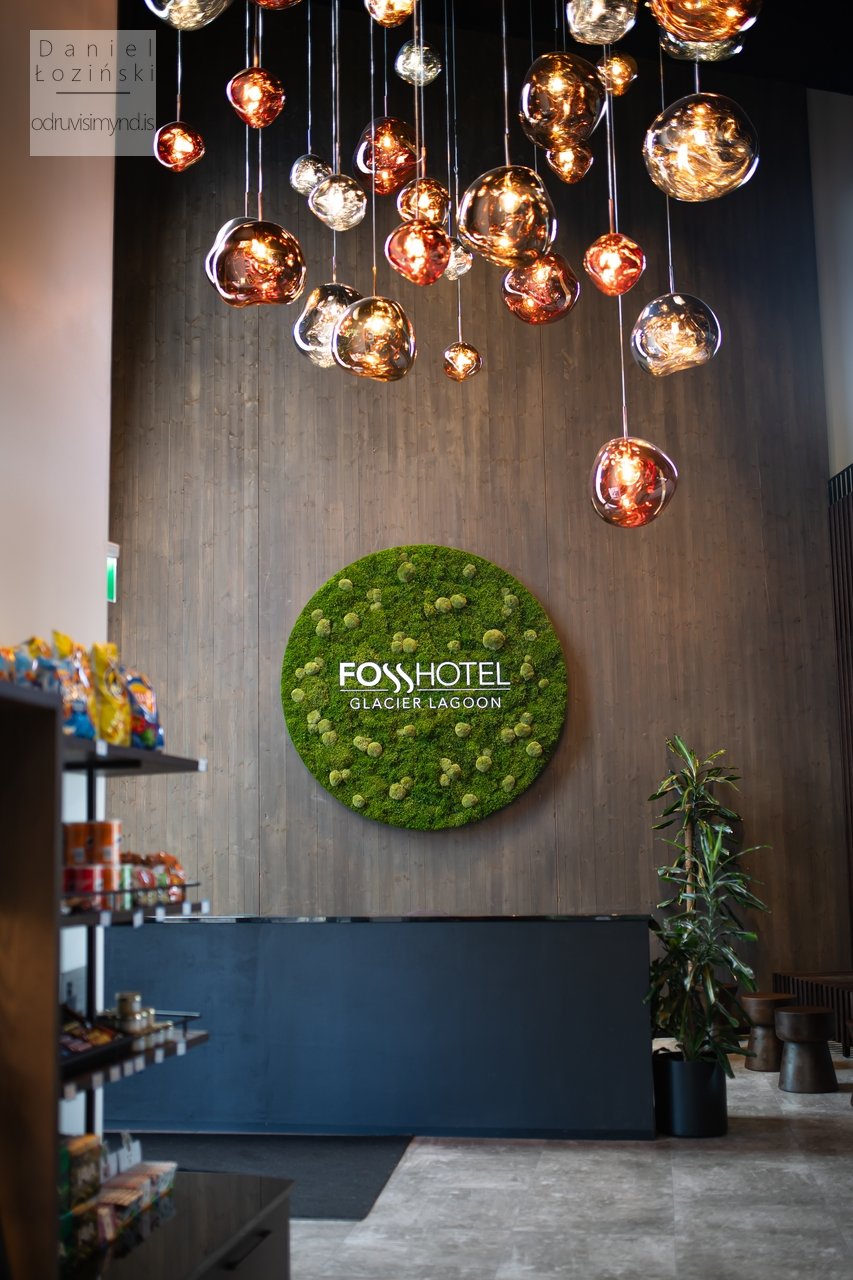 Fasteignaljósmyndun. Ljósmyndun fyrir fyrirtæki og hótel. Mynd af byggingunni að innan tekin af ljósmyndaranum Daniel Łoziński. Portfolio - odruvisimynd.is