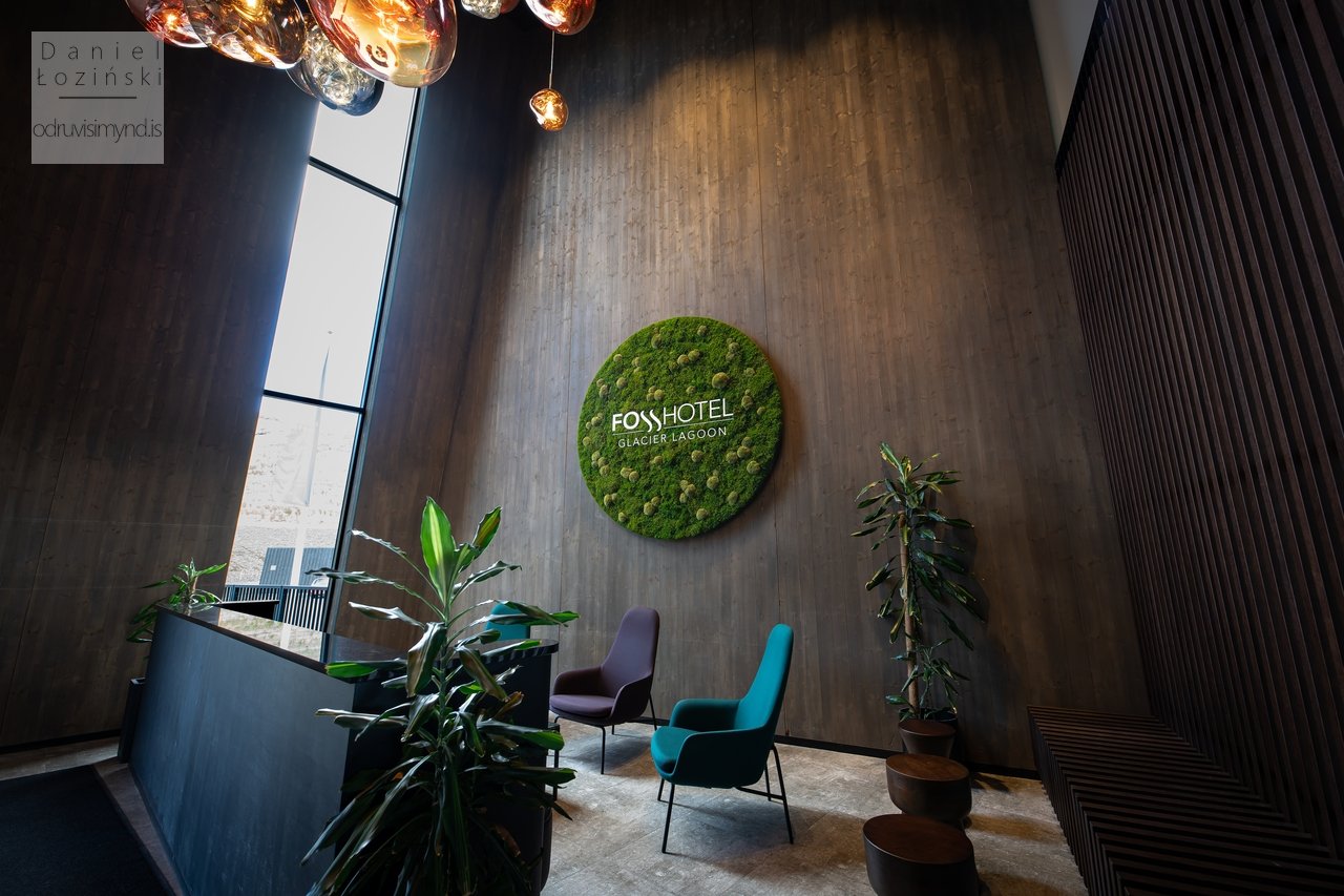 Fasteignaljósmyndun. Ljósmyndun fyrir fyrirtæki og hótel. Mynd af byggingunni að innan tekin af ljósmyndaranum Daniel Łoziński. Portfolio - odruvisimynd.is