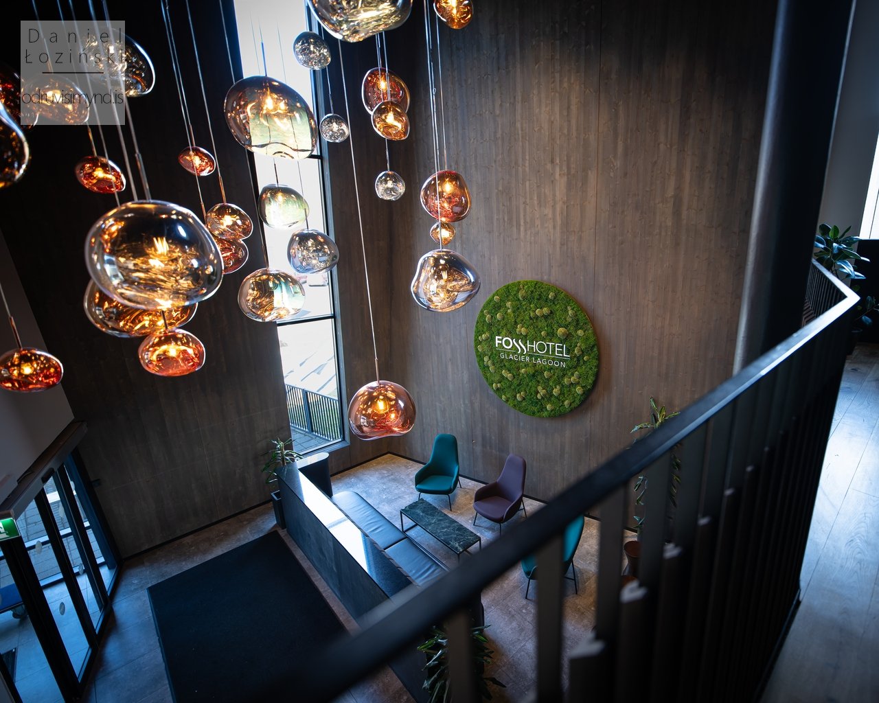 Fasteignaljósmyndun. Ljósmyndun fyrir fyrirtæki og hótel. Mynd af byggingunni að innan tekin af ljósmyndaranum Daniel Łoziński. Portfolio - odruvisimynd.is
