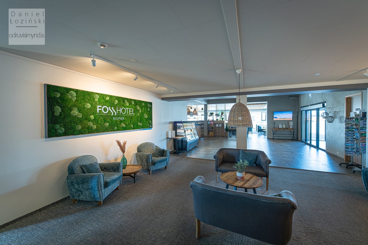 Fasteignaljósmyndun. Ljósmyndun fyrir fyrirtæki og hótel. Mynd af byggingunni að innan tekin af ljósmyndaranum Daniel Łoziński. Portfolio - odruvisimynd.is